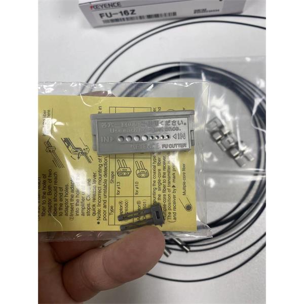 KEYENCE基恩士光纖放大器電纜型主機(jī)FS-N12MN